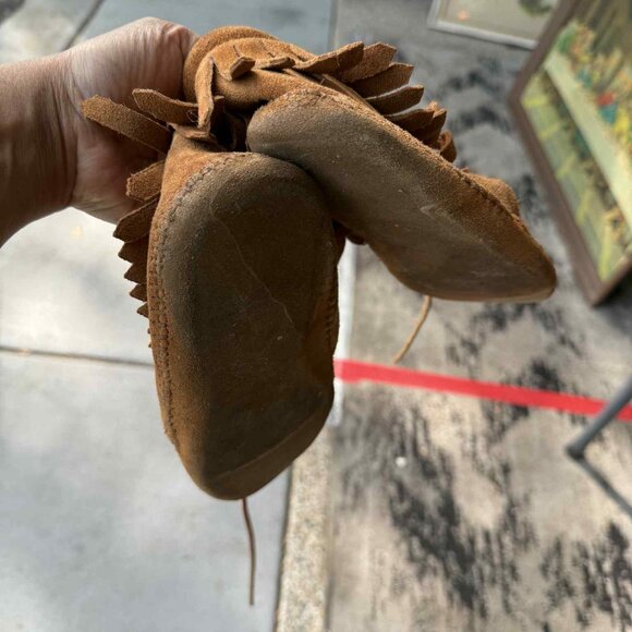 Minnetonka Classic Fringe Western Bootie - Picture 2 of 2